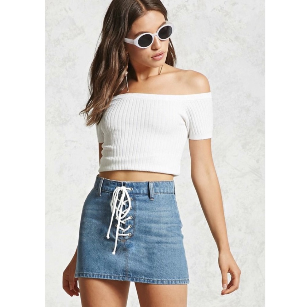 Forever 21 lace front mini skirt